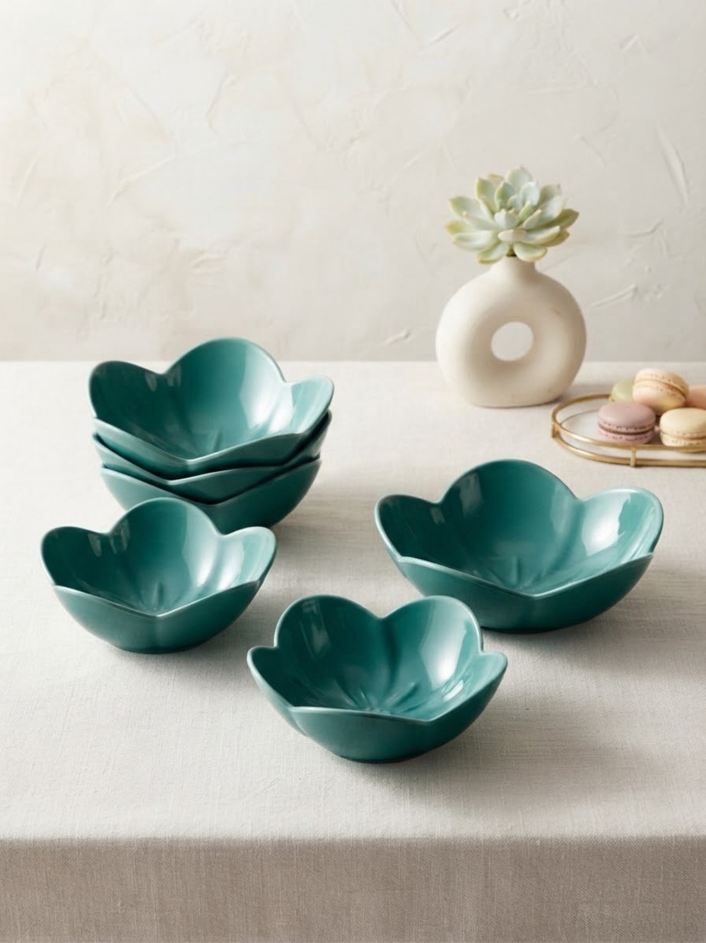 Set of 6 PC President's Choice Turquoise Plastic Flower Bowls